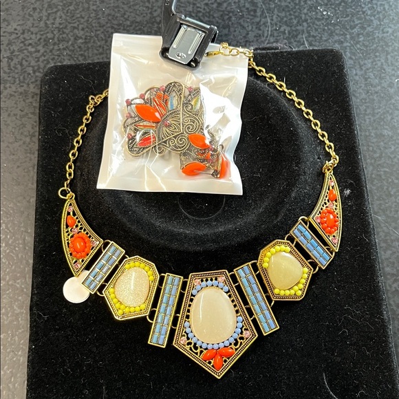 Multicolor Statement Necklace - Picture 2 of 2